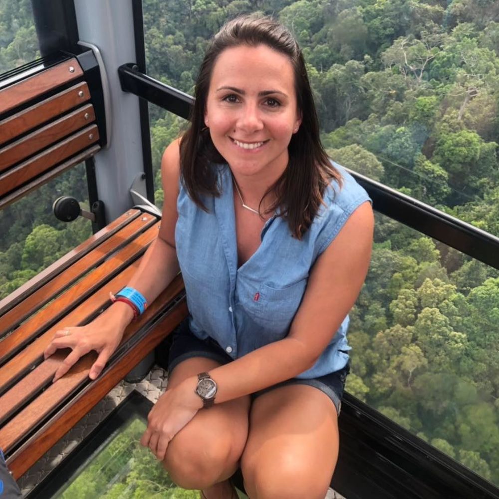 Meet your Posher, Lina